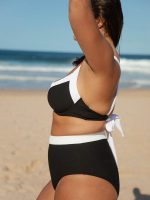 Black Contrast Trim Plus Size Bikini Top - Image 6