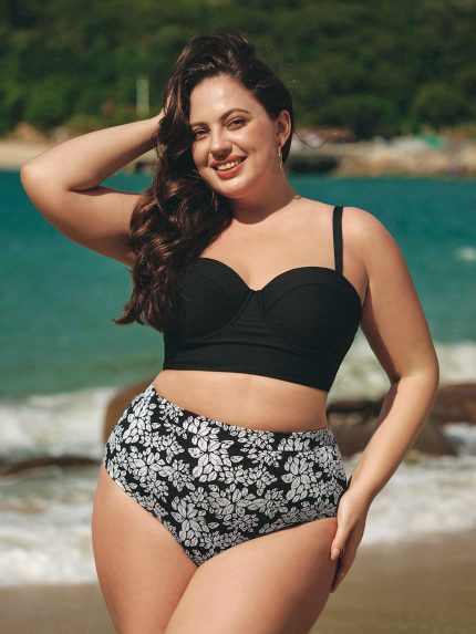 Black Underwire Strappy Plus Size Bikini Top