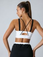 White Contrast Strap Sports Bra - Medium Support - Image 4