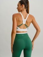 Green Contrast U Neck Sports Bra -Light Support - Image 2