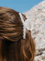 Pearlescent Shell-Shaped Hair Claw