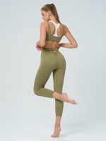Green Contrast U Neck Sports Bra - Light Support - Image 5